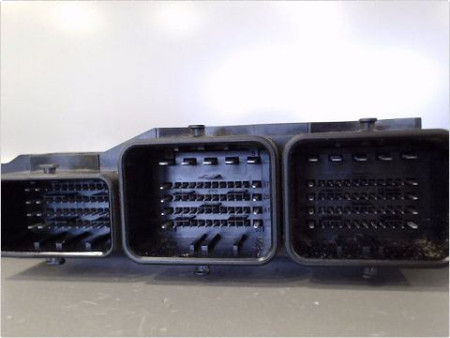 CALCULATEUR MOTEUR FORD FIESTA
