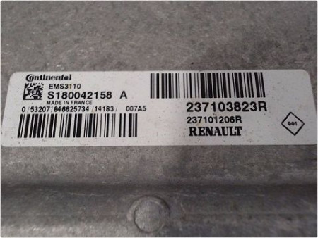 CALCULATEUR MOTEUR RENAULT CLIO