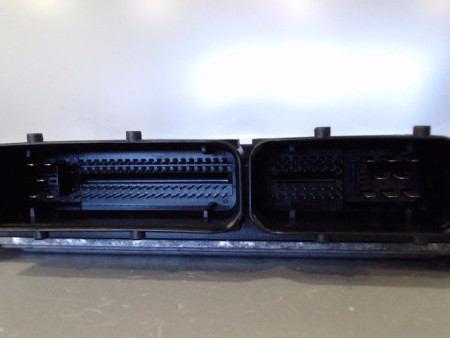 CALCULATEUR MOTEUR VOLKSWAGEN POLO