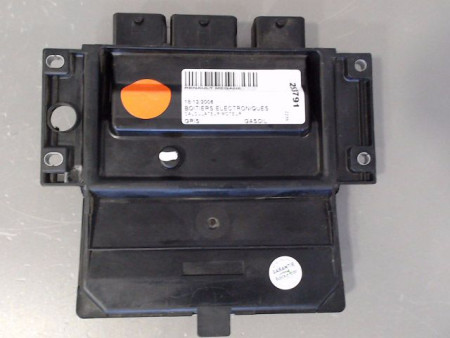CALCULATEUR MOTEUR RENAULT MEGANE