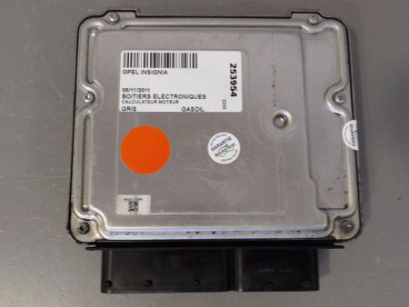 CALCULATEUR MOTEUR OPEL INSIGNIA