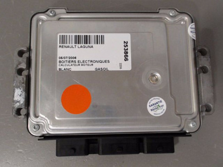 CALCULATEUR MOTEUR RENAULT LAGUNA