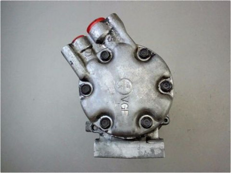 COMPRESSEUR AIR CONDITIONNE RENAULT CLIO