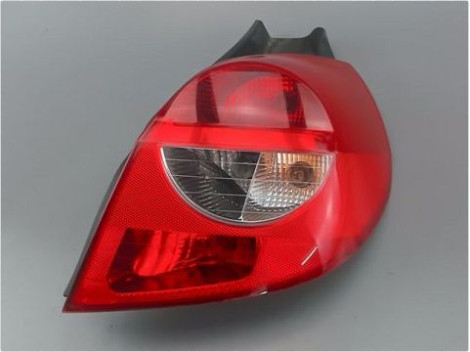 FEU ARRIERE DROIT RENAULT CLIO