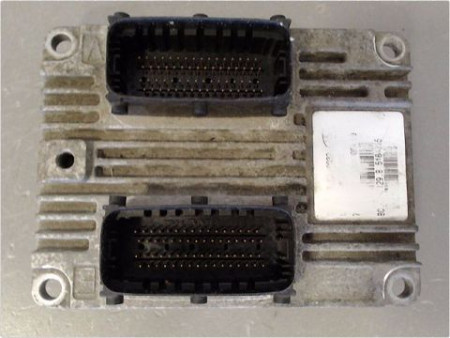 CALCULATEUR MOTEUR FORD KA