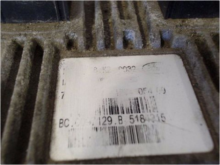 CALCULATEUR MOTEUR FORD KA