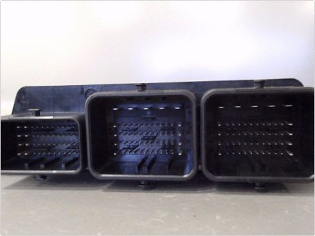 CALCULATEUR MOTEUR FORD FOCUS