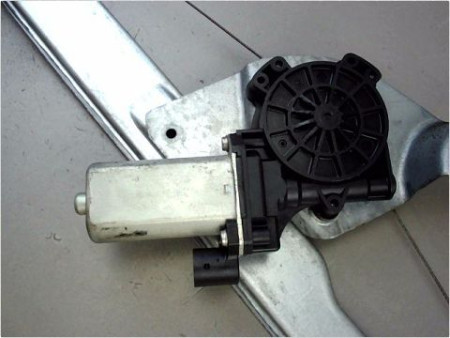 MECANISME LEVE-GLACE AVANT GAUCHE DACIA SANDERO