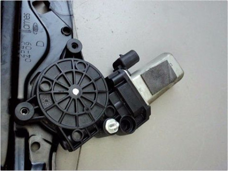 MECANISME LEVE-GLACE AVANT DROIT FORD KA