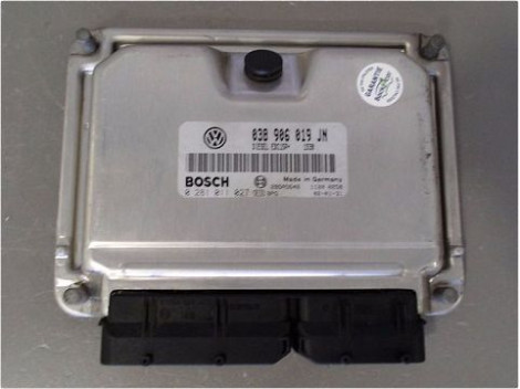 CALCULATEUR MOTEUR VOLKSWAGEN POLO
