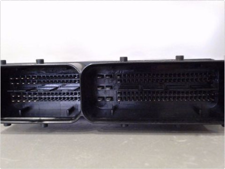 CALCULATEUR MOTEUR VOLKSWAGEN GOLF