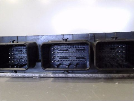 CALCULATEUR MOTEUR RENAULT KANGOO