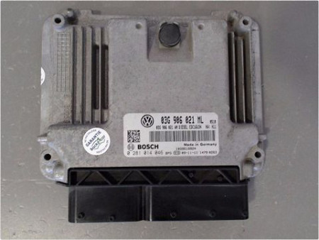 CALCULATEUR MOTEUR VOLKSWAGEN TOURAN