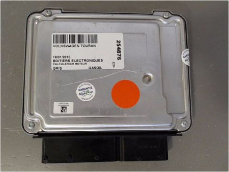 CALCULATEUR MOTEUR VOLKSWAGEN TOURAN