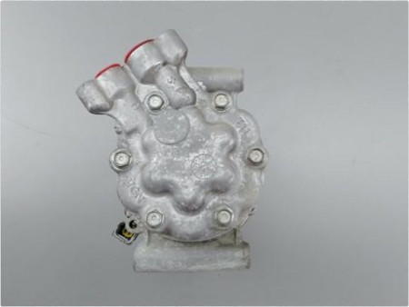 COMPRESSEUR AIR CONDITIONNE RENAULT CLIO