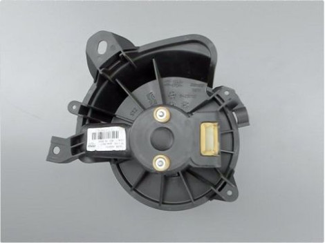 MOTEUR VENTILATEUR CHAUFFAGE OPEL CORSA