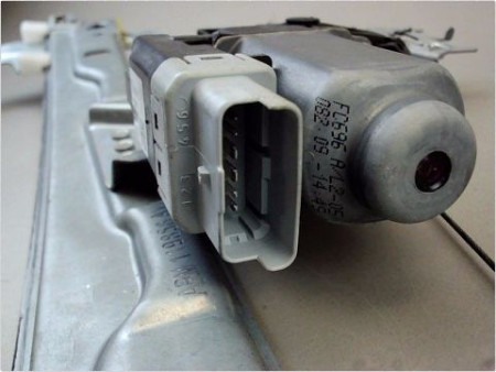 MECANISME LEVE-GLACE AVANT GAUCHE PEUGEOT 207