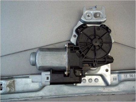 MECANISME LEVE-GLACE AVANT DROIT PEUGEOT 207
