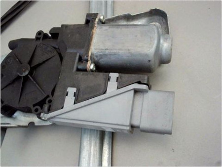 MECANISME LEVE-GLACE AVANT DROIT CITROEN C3
