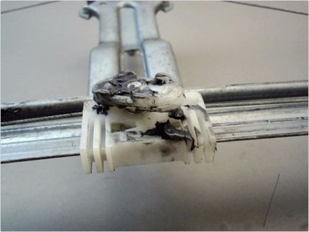 MECANISME LEVE-GLACE ARRIERE GAUCHE OPEL MERIVA