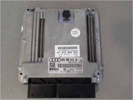 CALCULATEUR MOTEUR AUDI A4