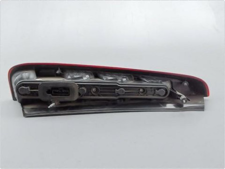 FEU ARRIERE DROIT FORD C-MAX