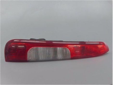 FEU ARRIERE GAUCHE  FORD FOCUS