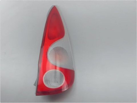 FEU ARRIERE DROIT TOYOTA YARIS