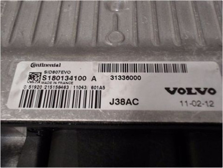 CALCULATEUR MOTEUR VOLVO V50