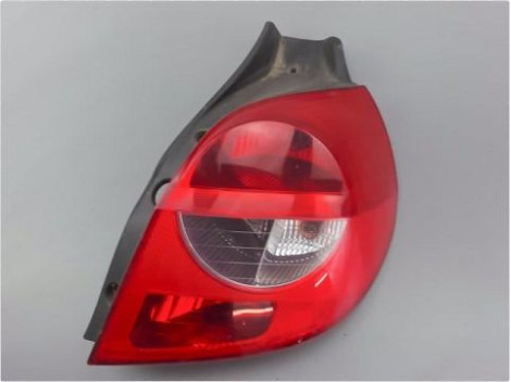FEU ARRIERE DROIT RENAULT CLIO