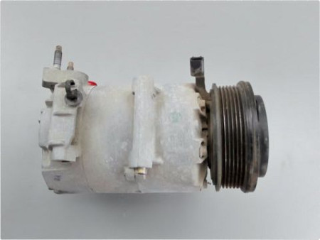 COMPRESSEUR AIR CONDITIONNE FORD FIESTA