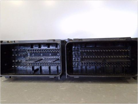 CALCULATEUR MOTEUR FORD FIESTA