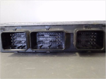 CALCULATEUR MOTEUR NISSAN MICRA
