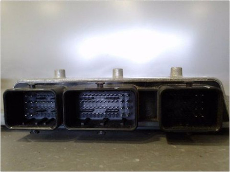 CALCULATEUR MOTEUR FORD FIESTA