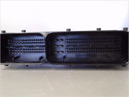 CALCULATEUR MOTEUR VOLKSWAGEN GOLF