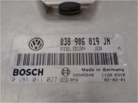 CALCULATEUR MOTEUR VOLKSWAGEN POLO