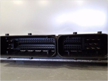 CALCULATEUR MOTEUR VOLKSWAGEN POLO