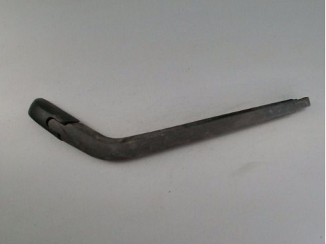BRAS ESSUIE-GLACE ARRIERE TOYOTA AURIS