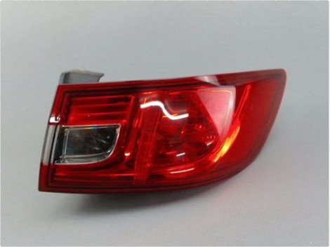 FEU ARRIERE DROIT RENAULT CLIO