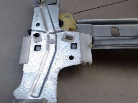 MECANISME LEVE-GLACE AVANT DROIT PEUGEOT 207