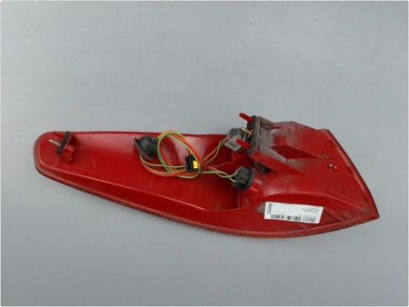 FEU ARRIERE DROIT PEUGEOT 607