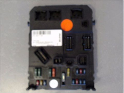 BOITIER GESTION HABITACLE PEUGEOT 206