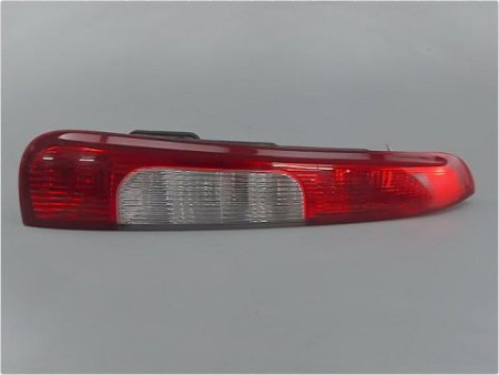 FEU ARRIERE GAUCHE  FORD FOCUS