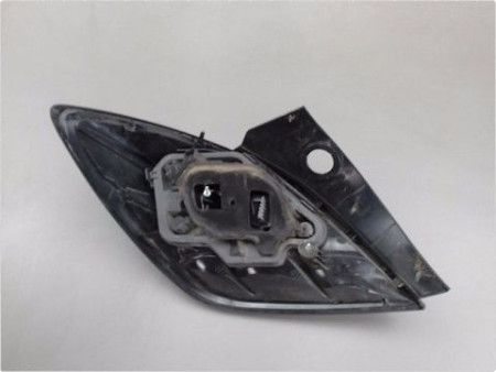 FEU ARRIERE DROIT OPEL ASTRA