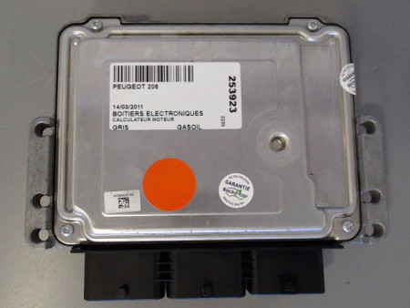 CALCULATEUR MOTEUR PEUGEOT 206