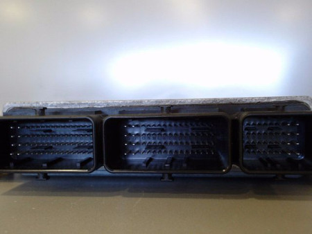 CALCULATEUR MOTEUR RENAULT MEGANE