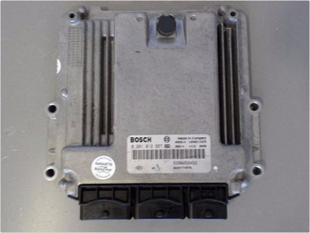 CALCULATEUR MOTEUR RENAULT MEGANE