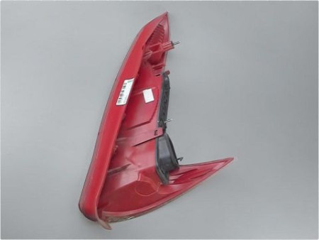 FEU ARRIERE GAUCHE  PEUGEOT 206