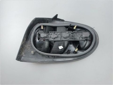 FEU ARRIERE GAUCHE  RENAULT MEGANE