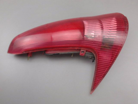 FEU ARRIERE GAUCHE  PEUGEOT 206